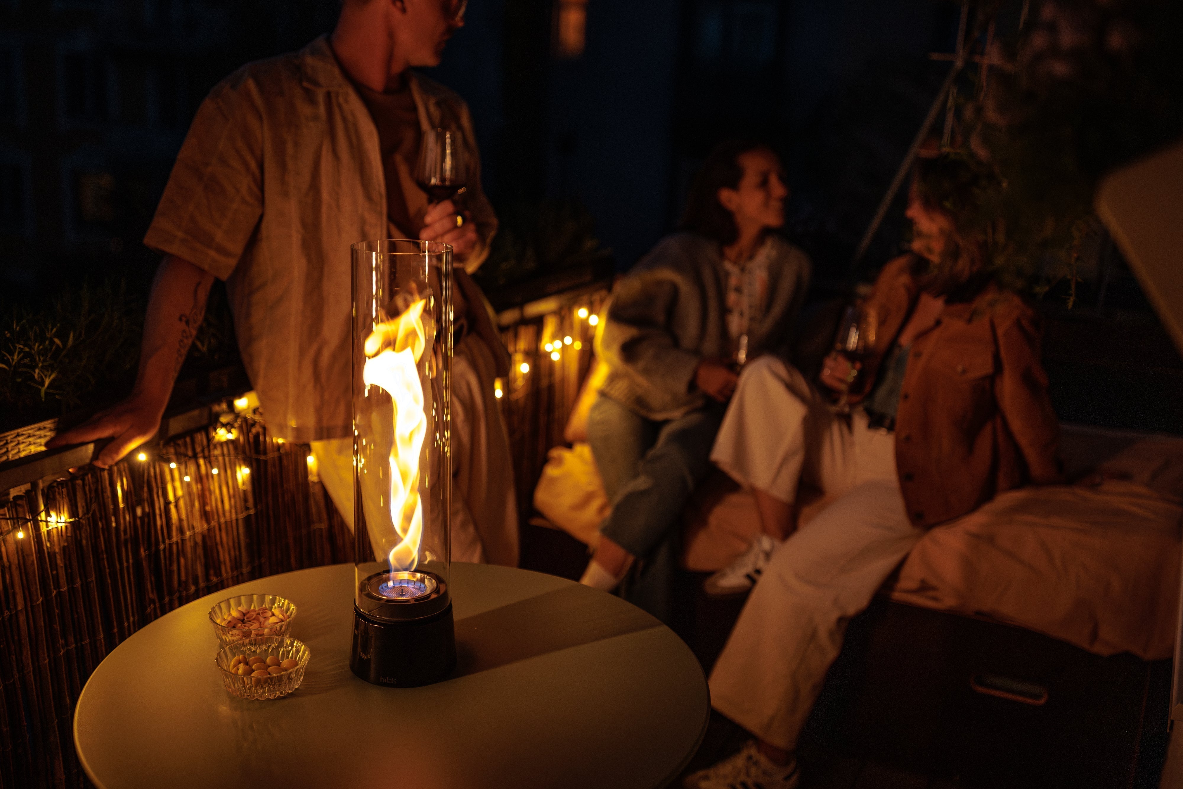 tafel bio-ethanol haard samen met vrienden